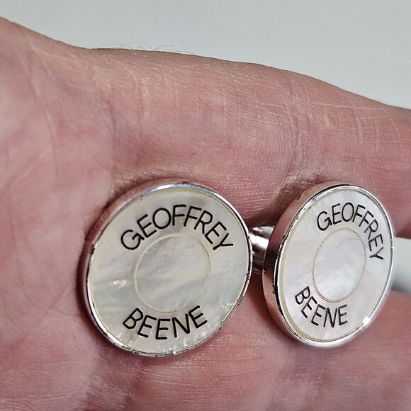 **Sale** Geoffrey Beene Silver Tone And Mother Of Pearl Cufflinks - Picture 3 of 8